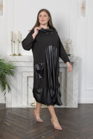 Платье MY 23405BK Две ткани: экокожа и мягкая трикотажная ткань двунитка, каркасный воротник с молнией, навесные карманы.