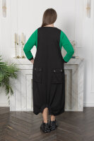 Платье CD 4457GN Мягкая трикотажная ткань двунитка, отделка - трикотажная резинка, объёмные накладные карманы на спинке, люверсы.