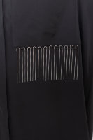 Рубашка DP 70033BK Плотная, струящаяся, шелковистая ткань - атлас (вискоза 100%). Отделка - лента с металлом.