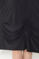 Платье DP 2999BK Платье выполнено из ткани масло (эластичное трикотажное полотно с нежной структурой, по виду напоминает шёлк). Аксессуар (кулон) - в комплекте. 