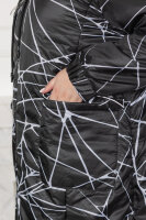 Пальто с капюшоном DP 3459BW Пальто выполнено из плащёвки (утеплитель - синтепон), подкладка - из флиса (полиэстер 100%), капюшон стягивается кулиской. 