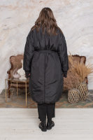 Пальто с капюшоном и пояс H-4 00802BK Зимнее тёплое пальто - из плащёвки, утеплитель - синтепон, подкладка - полиэстер 100%. Контур изделия и  манжеты на рукавах выполнены из плотной трикотажной резинки.