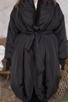 Пальто с капюшоном и пояс H-4 00802BK Зимнее тёплое пальто - из плащёвки, утеплитель - синтепон, подкладка - полиэстер 100%. Контур изделия и  манжеты на рукавах выполнены из плотной трикотажной резинки.