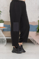 Костюм спорт-шик (брюки и толстовка с капюшоном) DP 6117BK Мягкая трикотажная ткань трёхнитка. Отделка - карманы из плотной джинсовой ткани, буквенный принт.