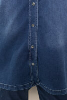 Рубашка джинсовая DP1968-1BL Две ткани: джинсовая (хлопок 71% полиэстер 27% эластан 2%) и яркая цветная (полиэстер 95% эластан 5%).