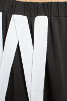 Костюм (юбка и туника) DP 5075BK Отделка - аппликация, вставки из белой ткани.