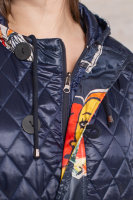 Куртка с капюшоном двусторонняя DRK 62BL Куртка выполнена из плащёвки, отделочная ткань - имитация меха, утеплитель - синтепон. Низ куртки и капюшон стягиваются кулиской.
