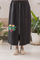 Костюм (юбка и жакет) DP 5086BK Мягкая трикотажная ткань двунитка, аппликация с вышивкой, необработанные края.