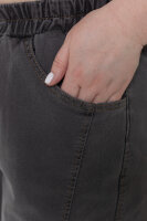 Джинсы 7/8 DP 4444GY Мягкая эластичная джинсовая ткань-варёнка с рваными потёртостями. Отделка - вышивка.