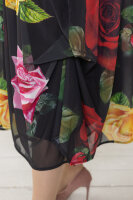 Платье MY 23559BK Платье - двухслойное, верхний слой выполнен из сетки (фатина) с ярким принтом и стразами, нижний - из мягкой трикотажной ткани. Верхний слой платья изнутри по бокам завязывается, создавая различные оригинальные силуэты.