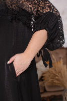 Платье с брошью DRK B1075BK Лиф платья и рукава выполнены из кружевной ткани.