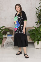 Платье DOL 11054BK Отделка - аппликация, на рукавах - трикотажная резинка.