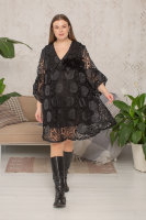 Комплект (платье-туника с брошью и туника) DRK P6829BK Платье выполнено из кружевной ткани с вышивкой.