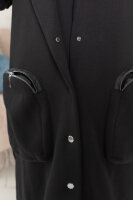 Пальто из футера (осень-весна) DP 3424BK Плотная трикотажная ткань с начёсом на изнаночной стороне, объёмные накладные карманы.