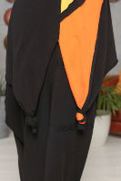 Костюм (брюки-зуавы и туника) CNG 9638BK Отделка костюма - вставки из яркой ткани (хлопок 95% эластан 5%).