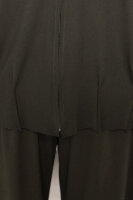Костюм (брюки и жакет с капюшоном) DP 6096GN Мягкая трикотажная ткань (варёнка), необработанные края.