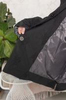 Куртка DP 3458BK Куртка - из рельефной ткани (утеплитель - синтепон), подкладка - полиэстер 100%.