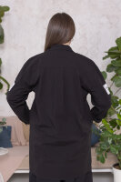 Рубашка H-4 02480BK Хлопковая рубашечная ткань, отделка - аппликация из трикотажной ткани с буквенным принтом.
