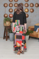 Платье DP 2826BK Платье выполнено из штапеля (вискоза 100%), кокетка - из трикотажной ткани (вискоза 95% эластан 5%).