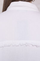 Рубашка джинсовая DP 3486WH Мягкая джинсовая ткань, необработанные края, металлические кнопки.