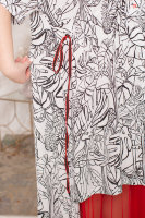 Комплект (платье-рубашка и подъюбник) DRK B1263WH Платье-рубашка выполнена из штапеля (вискоза 100%), на спинке - яркая аппликация, подъюбник - из сетки (фатина)-полиэстер 100%.