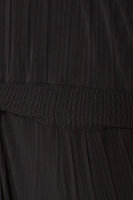 Комбинезон DP 4329BK Комбинезон выполнен из ткани масло (эластичное трикотажное полотно с нежной структурой, по виду напоминает шёлк). Ткань гофрированная. 