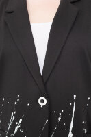 Брючный костюм BNE 008BK Мягкая плотная трикотажная ткань, напоминает джерси, пиджак - без подкладки, с подплечниками, брюки - на круговой резинке, прямые. Отделка -  принт.