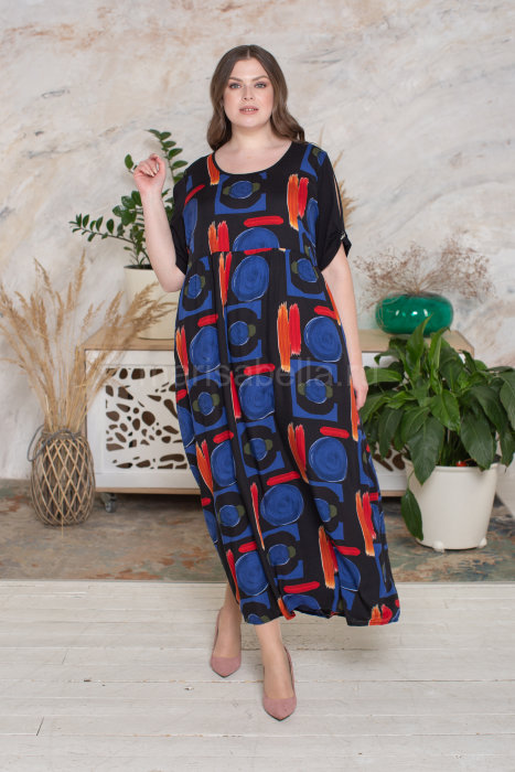 Платье DP 2874BL Платье выполнено из штапеля (вискоза 100%), рукава и отделка горловины - из трикотажной ткани (вискоза 95% эластан 5%).