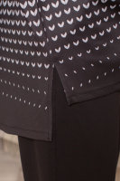 Костюм спорт-шик (брюки и туника с капюшоном) DRK 5705BK Туника выполнена из ткани дайвинг, брюки - из мягкой трикотажной ткани двунитка. Капюшон стягивается кулиской. Отделка - буквенный принт.