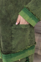 Пиджак джинсовый DRK B1782GN Пиджак выполнен из плотной варёной джинсовой ткани, отделка - необработанные края. 