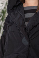Пальто с капюшоном H-4 01626BK Пальто - из рельефной ткани (утеплитель - синтепон), подкладка - полиэстер 100%.
